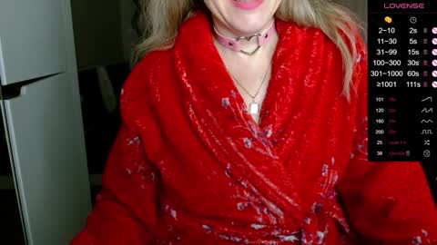 Snapshot of ganet469 chatting on 12/04/24, 12:41 Janette online show from 12/04/24, 12:41