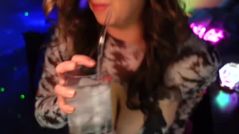 Jenna  - be back MONDAY night.  online show from 12/03/24, 05:20