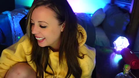 Jenna  - be back MONDAY night.  online show from 02/05/25, 12:17