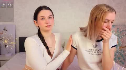 Violla online show from 11/30/25, 03:10