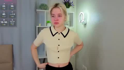 Violla online show from 02/19/26, 04:25