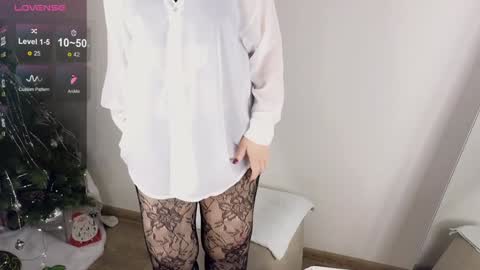 Ava online show from 01/09/25, 07:10