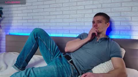 Gared online show from 12/22/25, 07:16