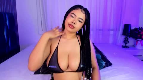 garnet  online show from 02/02/25, 08:02