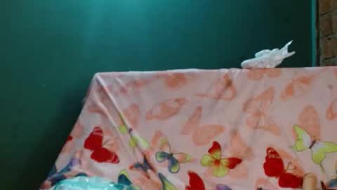 estrella online show from 11/10/25, 09:52