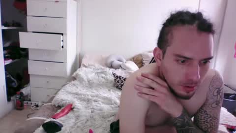 Snapshot of gatitahorny69 chatting on 06/21/26, 02:19 gatitahorny69 online show from 06/21/26, 02:19