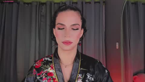 Snapshot of gatitavenecis1 chatting on 01/13/25, 11:30 Vnecis Marn online show from 01/13/25, 11:30