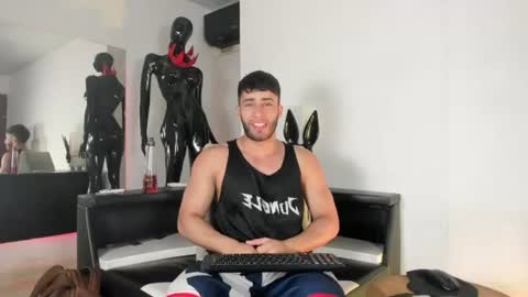 Snapshot of gato_pascal chatting on 06/15/26, 08:22 Gato online show from 06/15/26, 08:22
