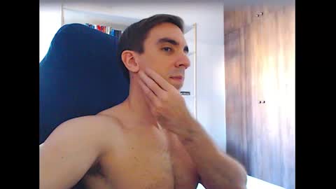 gatosarado23 online show from 11/17/25, 07:08