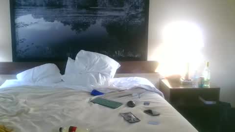 GaWdZKuMn online show from 11/12/25, 09:47