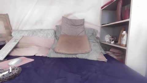 gayrobbin online show from 06/03/26, 07:41