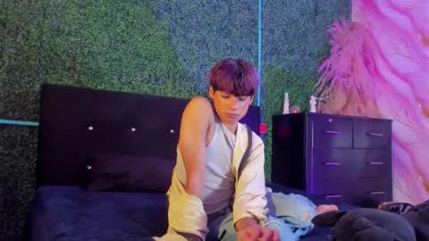 HAN online show from 02/25/26, 01:54