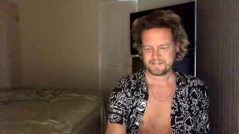 Snapshot of gcsurfer81 chatting on 12/20/24, 07:55 gcsurfer81 online show from 12/20/24, 07:55