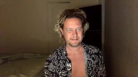 Snapshot of gcsurfer81 chatting on 01/07/25, 09:07 gcsurfer81 online show from 01/07/25, 09:07