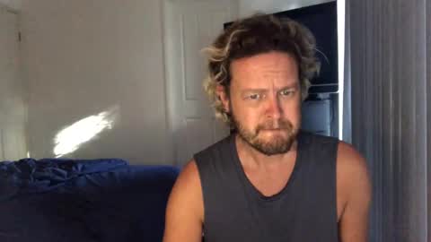 Snapshot of gcsurfer81 chatting on 01/27/25, 07:14 gcsurfer81 online show from 01/27/25, 07:14