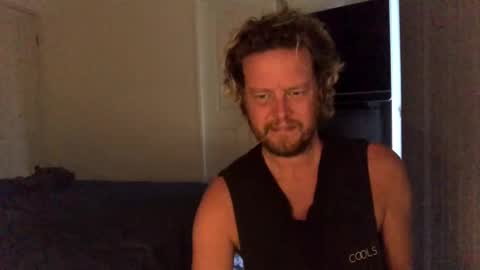 Snapshot of gcsurfer81 chatting on 01/29/25, 07:46 gcsurfer81 online show from 01/29/25, 07:46