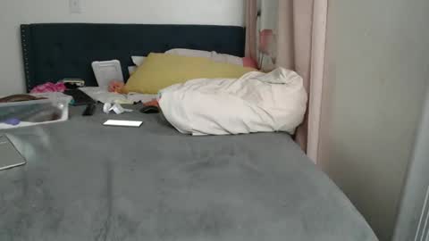 The Empress online show from 02/14/25, 06:02