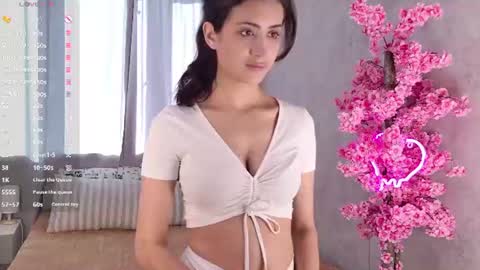 Snapshot of gembrunette chatting on 07/15/26, 02:22 Lia online show from 07/15/26, 02:22