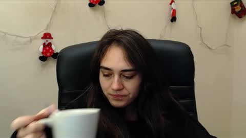 Gemma online show from 01/05/25, 07:07