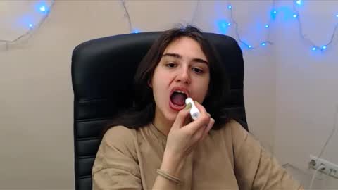 Gemma online show from 03/05/25, 06:12