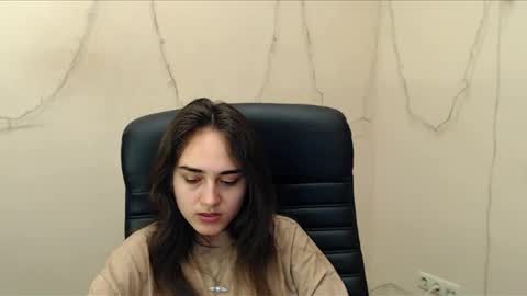 Gemma online show from 03/06/25, 06:08