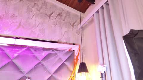 Maria  online show from 10/22/25, 03:07