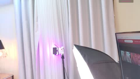 Maria  online show from 11/20/25, 03:07