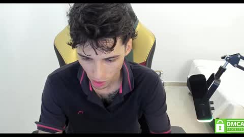 Snapshot of gendo_05 chatting on 06/04/26, 01:22 GENDO online show from 06/04/26, 01:22