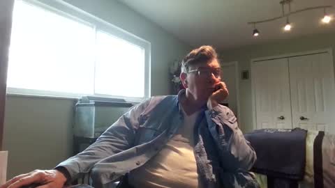 GeneOx online show from 04/21/26, 02:23