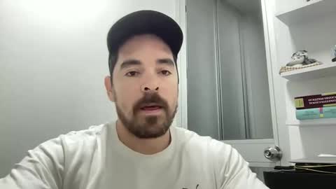 genesis_wb online show from 01/05/25, 03:43