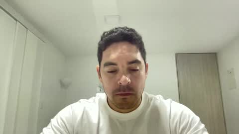 genesis_wb online show from 03/01/25, 02:48