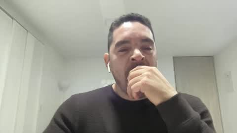 genesis_wb online show from 03/08/25, 04:12