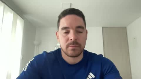 genesis_wb online show from 03/12/25, 09:56