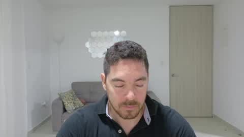 genesis_wb online show from 10/02/25, 03:24