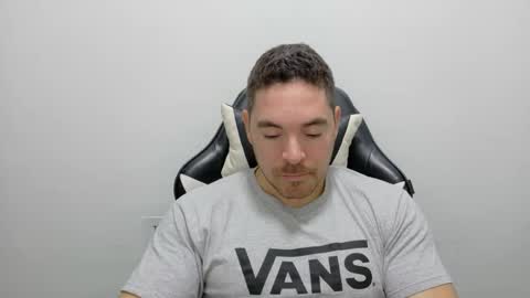 genesis_wb online show from 10/25/25, 03:47