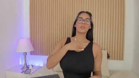     online show from 10/21/25, 10:27