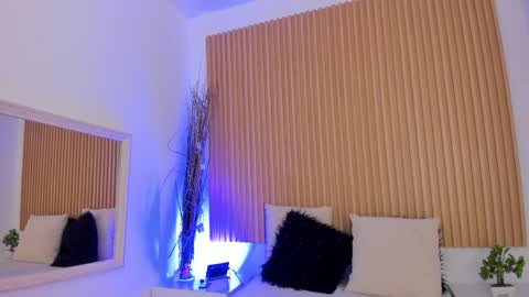     online show from 04/01/26, 12:39