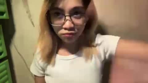 Snapshot of genesistresvant chatting on 01/11/26, 12:32 Yuki online show from 01/11/26, 12:32