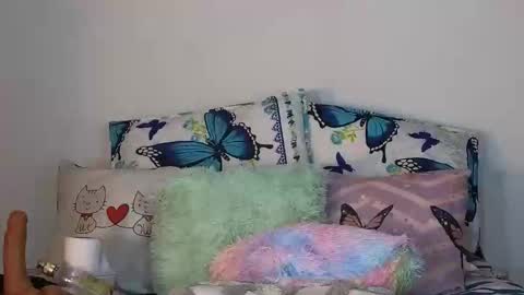 Snapshot of genesiszoe chatting on 11/18/25, 09:41 Genesis online show from 11/18/25, 09:41