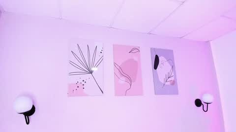 Snapshot of gennesis_love chatting on 12/08/24, 08:20 Sofia online show from 12/08/24, 08:20