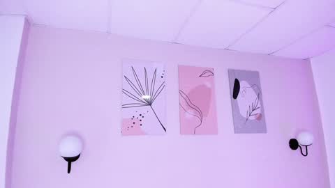 Snapshot of gennesis_love chatting on 12/21/24, 06:09 Sofia online show from 12/21/24, 06:09