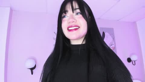 Snapshot of gennesis_love chatting on 01/05/25, 06:35 Sofia online show from 01/05/25, 06:35