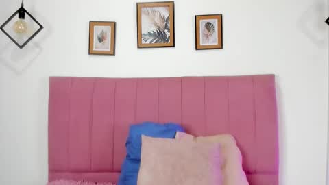 Snapshot of gennesis_love chatting on 09/09/25, 02:44 Sofia online show from 09/09/25, 02:44