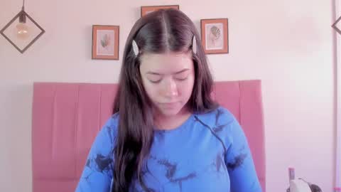 Snapshot of gennesis_love chatting on 09/28/25, 08:58 Sofia online show from 09/28/25, 08:58