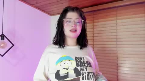 Sofia online show from 12/23/25, 04:10