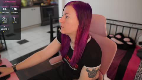 Genny Rock   and  online show from 02/03/25, 05:46