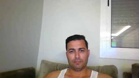 Snapshot of genteldevil chatting on 11/18/25, 10:03 genteldevil online show from 11/18/25, 10:03