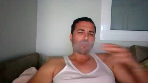 Snapshot of genteldevil chatting on 11/27/25, 04:42 genteldevil online show from 11/27/25, 04:42