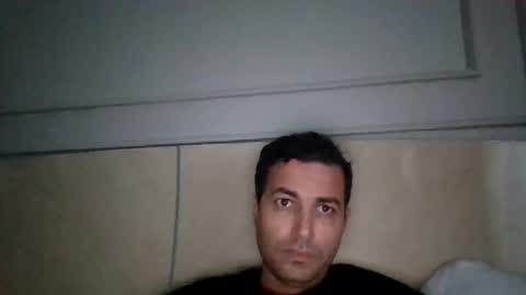 Snapshot of genteldevil chatting on 12/17/25, 08:42 genteldevil online show from 12/17/25, 08:42