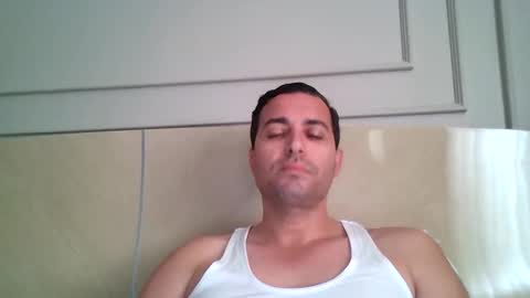 Snapshot of genteldevil chatting on 12/18/25, 11:16 genteldevil online show from 12/18/25, 11:16